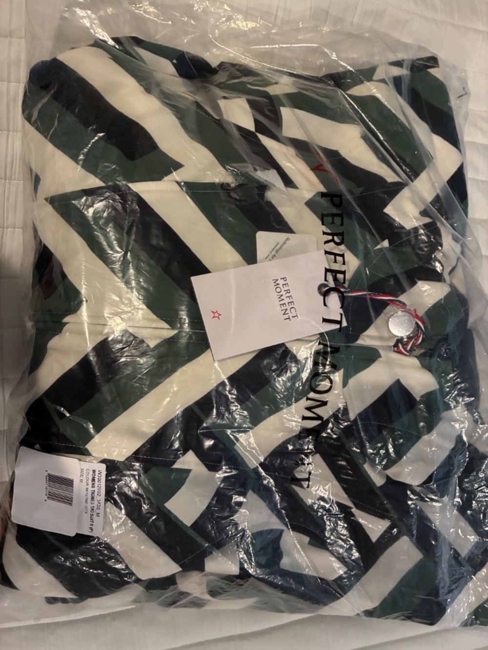 NEW Perfect Moment Tignes Ski Suit Jumpsuit size Medium - Picture 3 of 8
